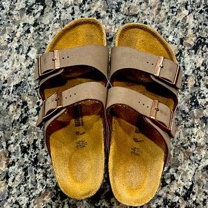 Kids Birkenstock size 34